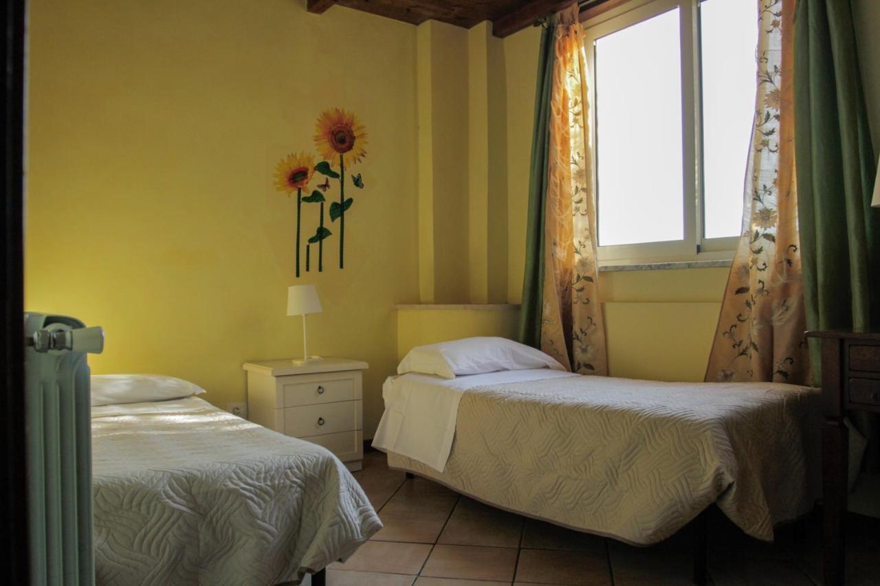 Bed and Breakfast Il Casale Di Gardenia Cesano Exterior foto